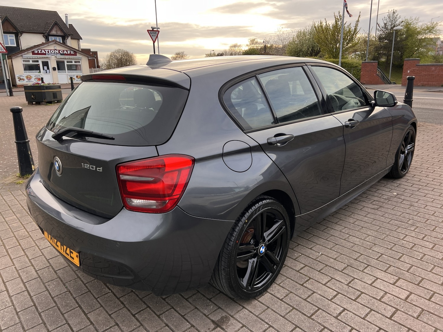 Used BMW 1 Series 2012 for sale - 78201950: Photo 3