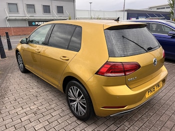 Used Volkswagen Golf 2018 for sale - 78526453: Photo