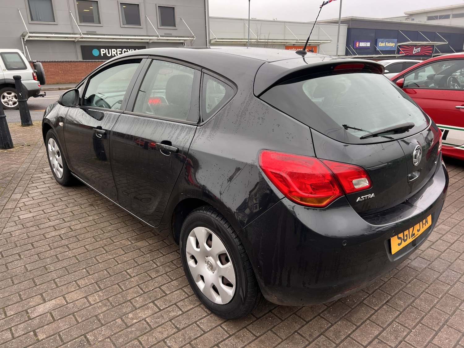 Used Vauxhall Astra 2012 for sale - 77370710: Photo 4