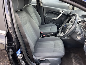 Used Ford Fiesta 2012 for sale - 77707129: Photo