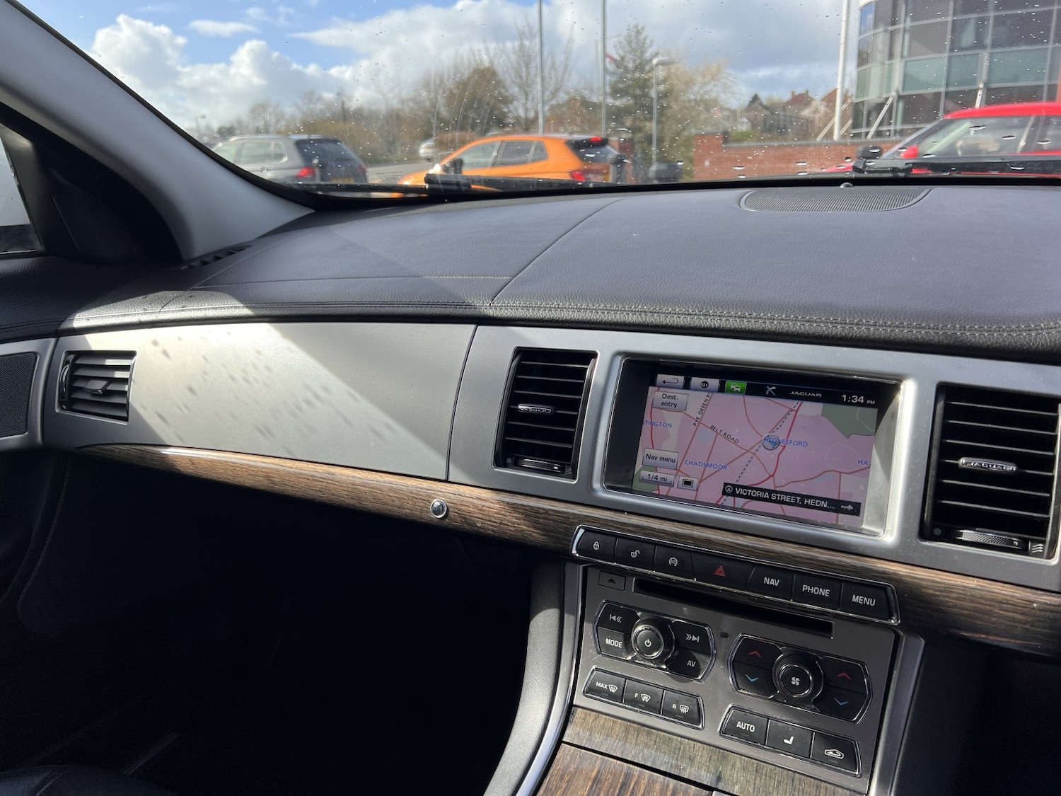 Used Jaguar XF 2015 for sale - 77880994: Photo 12