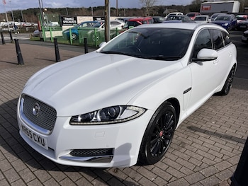 Used Jaguar XF 2015 for sale - 77880994: Photo