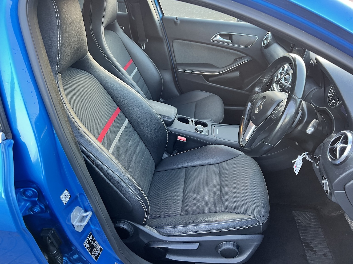 Used Mercedes-Benz A-Class 2015 for sale - 77118623: Photo 5