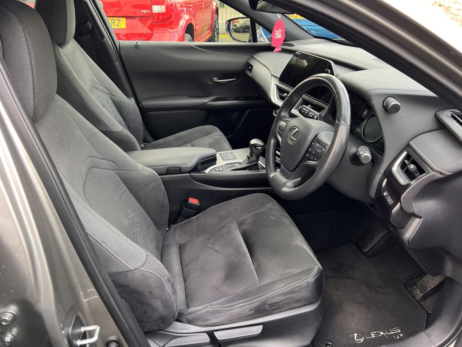 Used Lexus UX 2023 for sale - 77707130: Photo 5