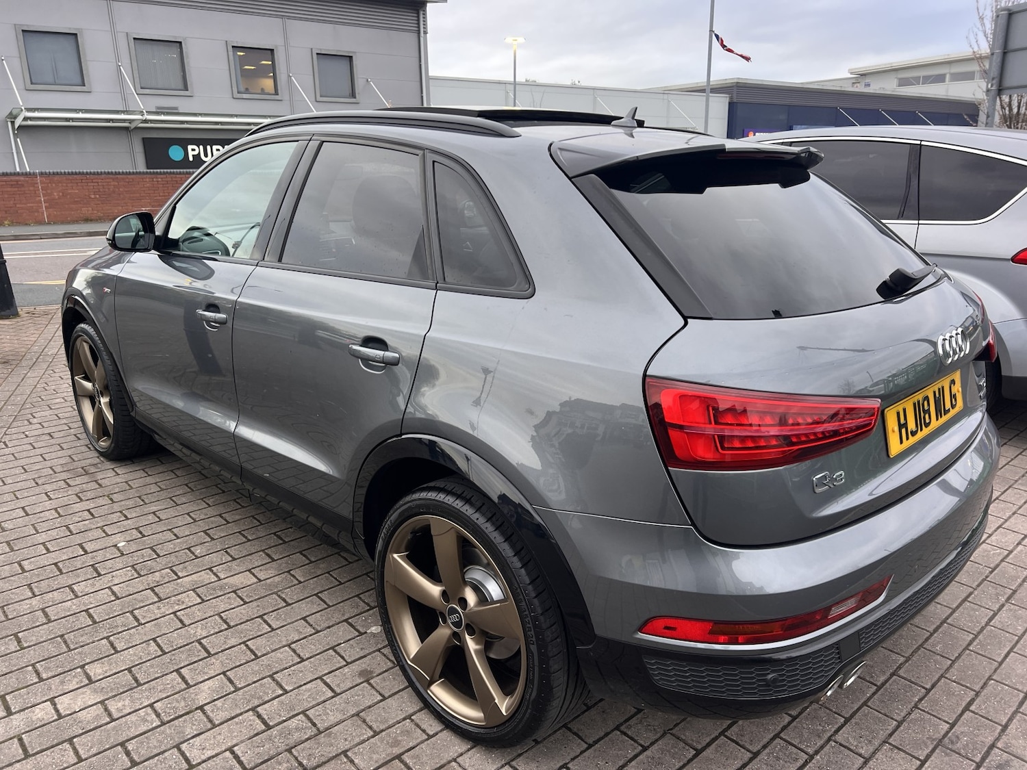 Used Audi Q3 2018 for sale - 78098227: Photo 4