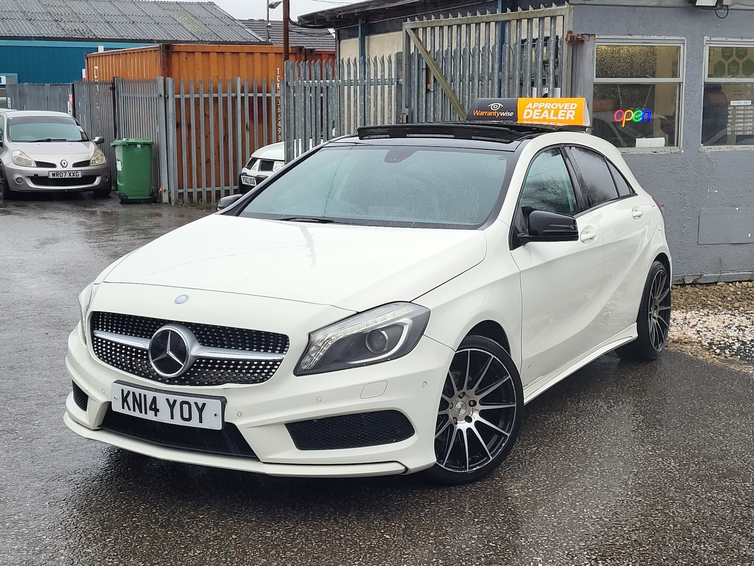 Used Mercedes-Benz A-Class 2014 for sale - 77460366: Photo 3