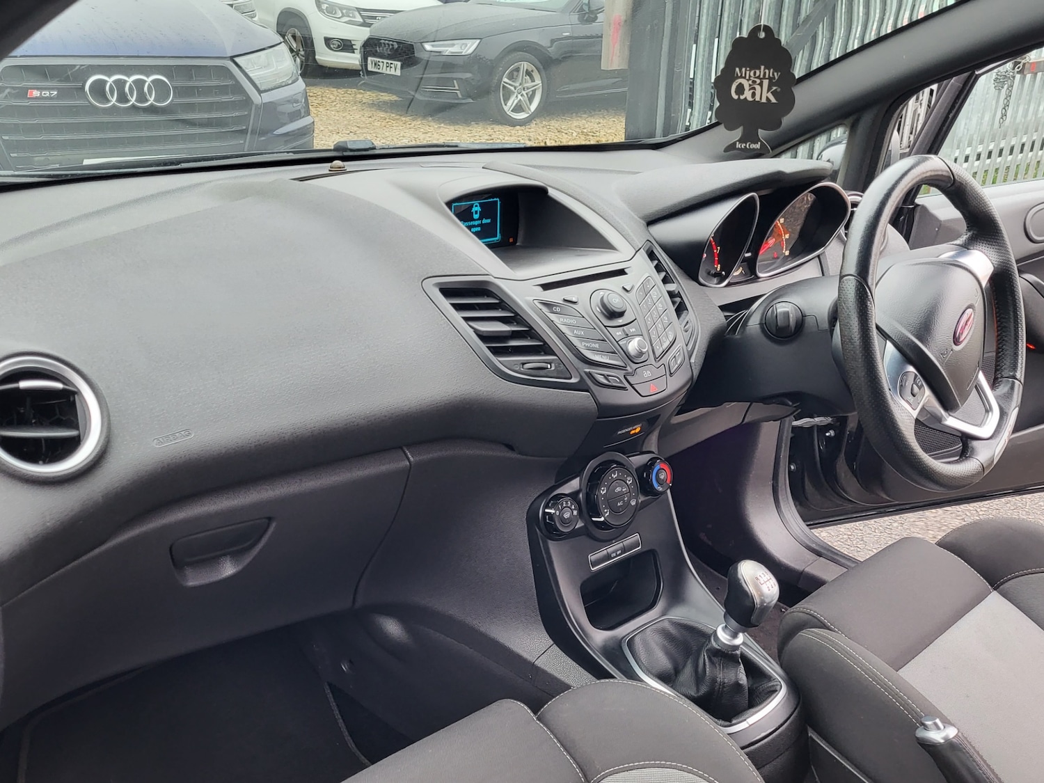 Used Ford Fiesta 2014 for sale - 76963036: Photo 7