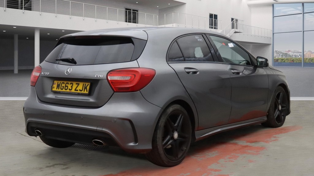 Used Mercedes-Benz A-Class 2013 for sale - 76958209: Photo 3