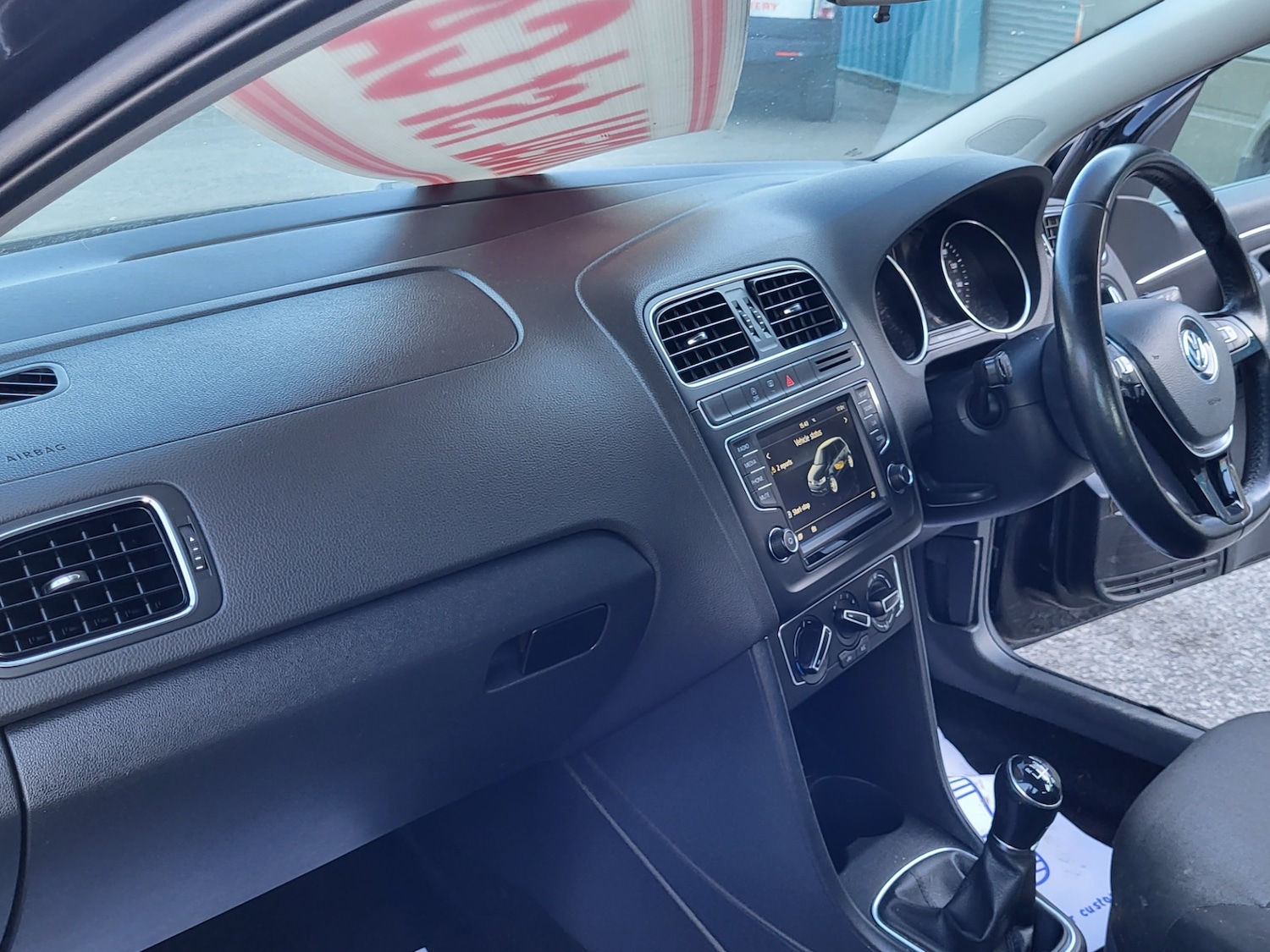 Used Volkswagen Polo 2015 for sale - 76963017: Photo 7