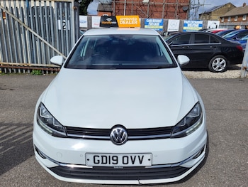 Used Volkswagen Golf 2019 for sale - 78040592: Photo