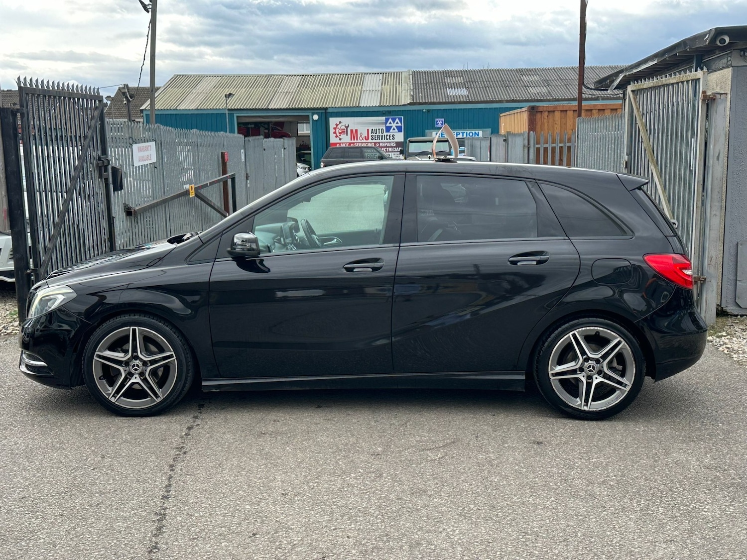 Used Mercedes-Benz B Class 2015 for sale - 78012308: Photo 5