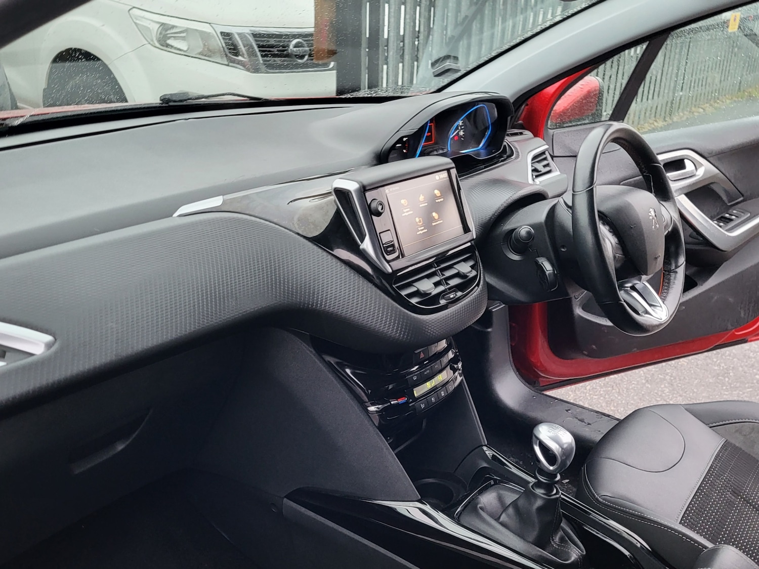 Used Peugeot 2008 2018 for sale - 77460378: Photo 7