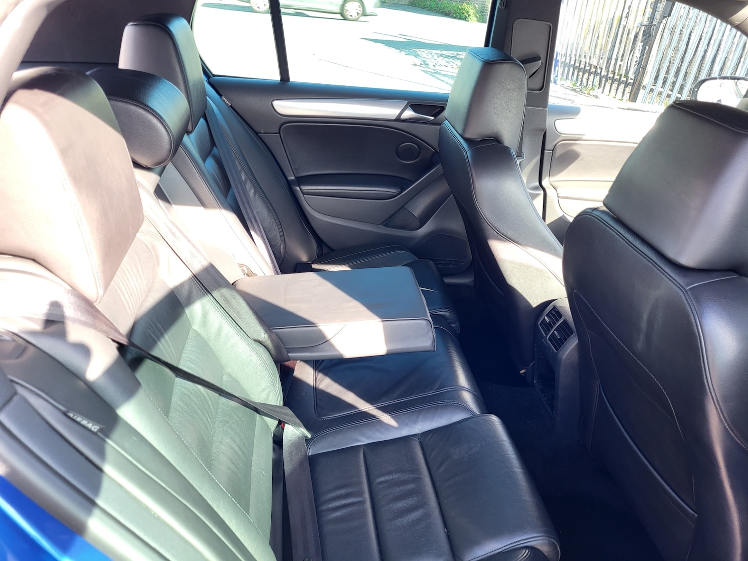 Used Volkswagen Golf 2010 for sale - 76962969: Photo 19