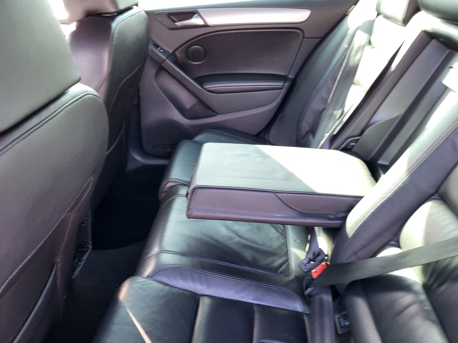 Used Volkswagen Golf 2010 for sale - 76962969: Photo 20