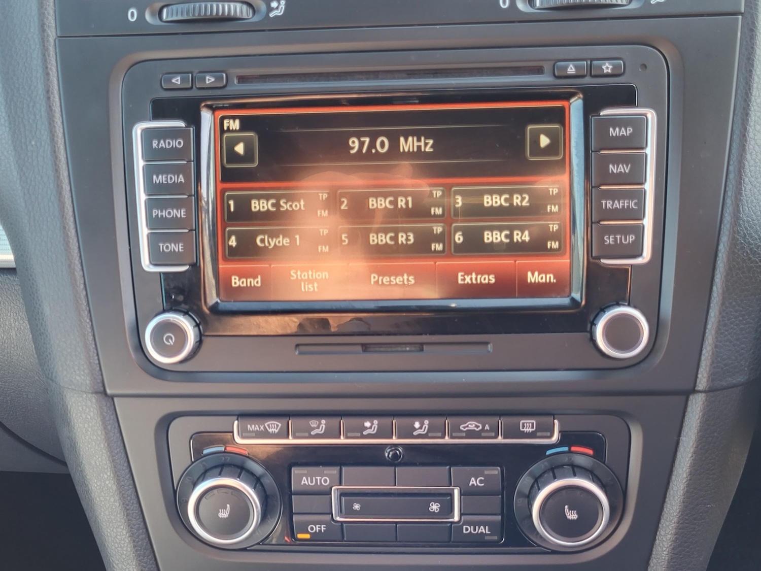 Used Volkswagen Golf 2010 for sale - 76962969: Photo 7