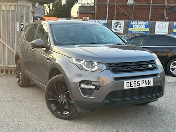 Used Land Rover Discovery Sport 2015 for sale - 77921464: Photo