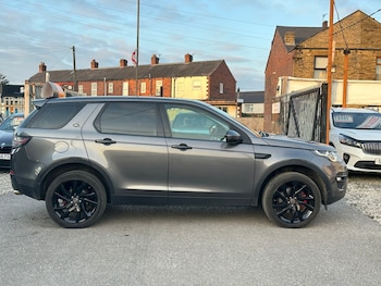 Used Land Rover Discovery Sport 2015 for sale - 77921464: Photo