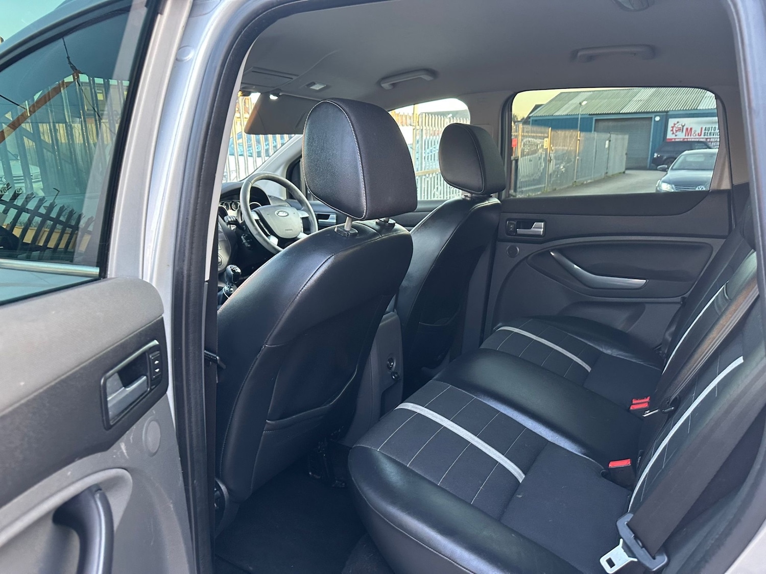 Used Ford Kuga 2011 for sale - 77937609: Photo 16