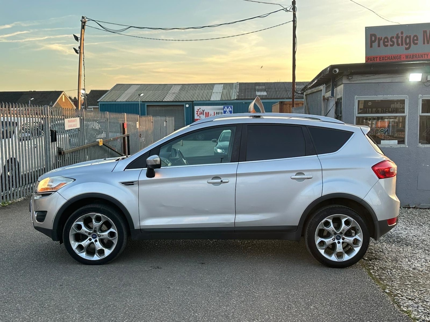 Used Ford Kuga 2011 for sale - 77937609: Photo 4