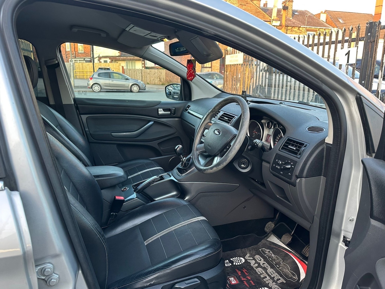 Used Ford Kuga 2011 for sale - 77937609: Photo 5