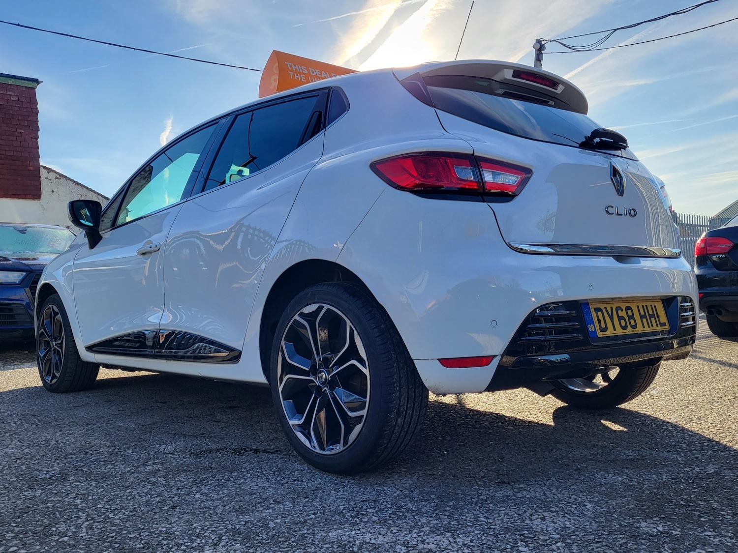 Used Renault Clio 2018 for sale - 76960726: Photo 10