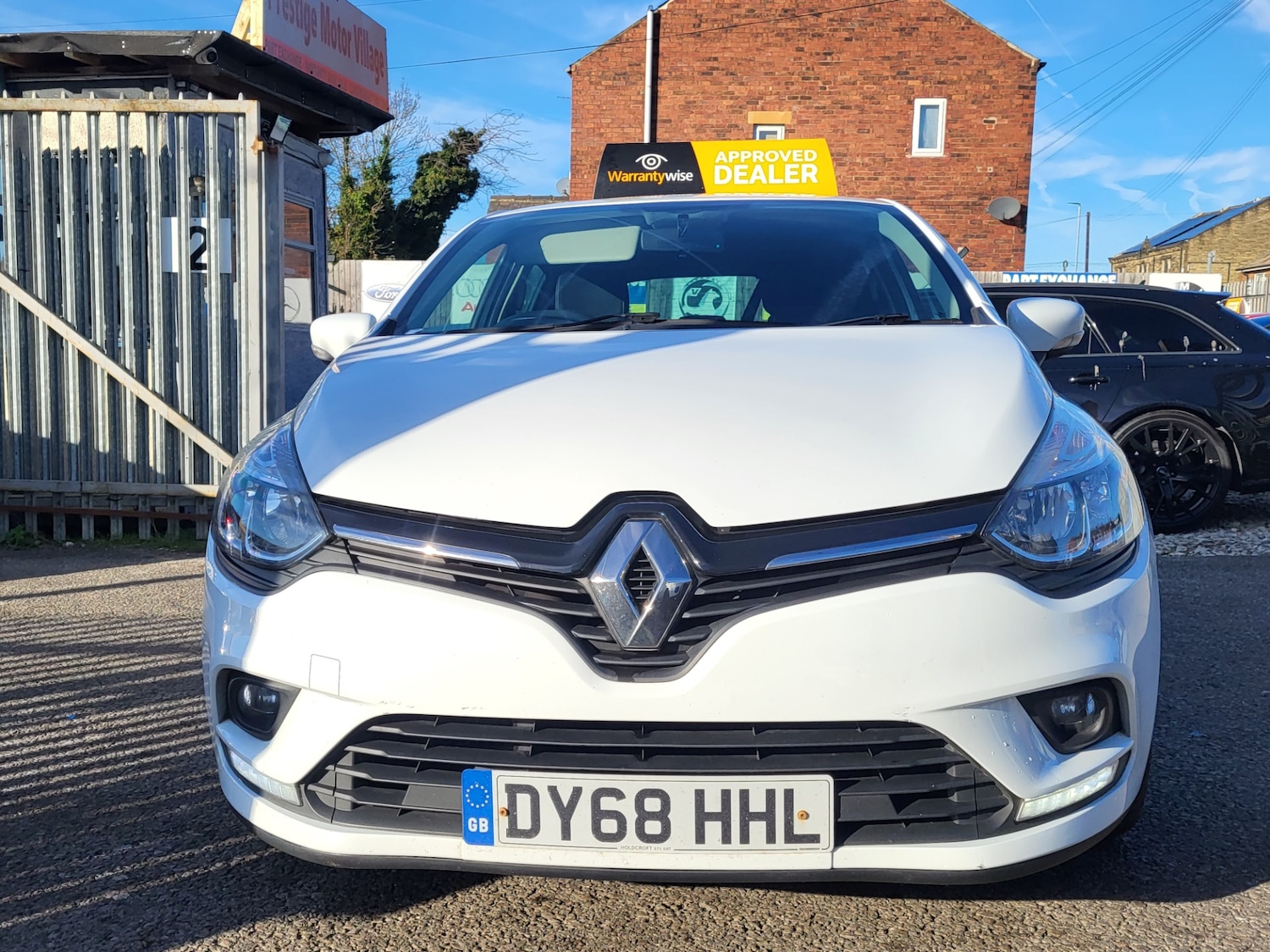 Used Renault Clio 2018 for sale - 76960726: Photo 14
