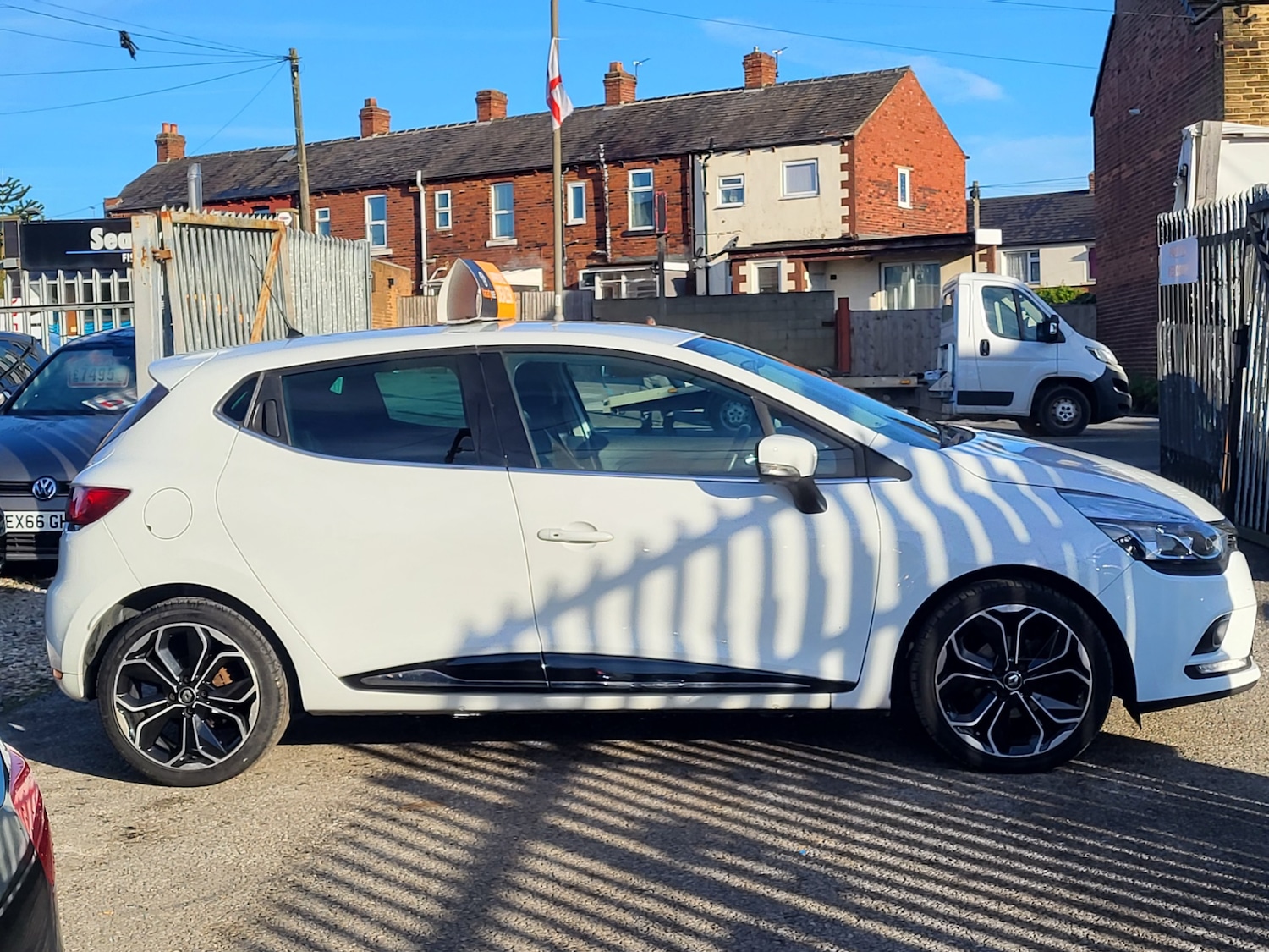 Used Renault Clio 2018 for sale - 76960726: Photo 4