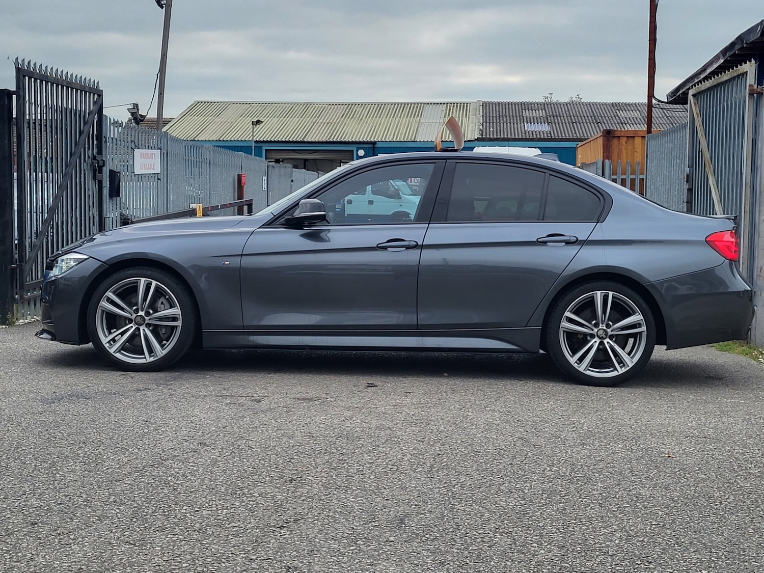 Used BMW 3 Series 2015 for sale - 76963032: Photo 16