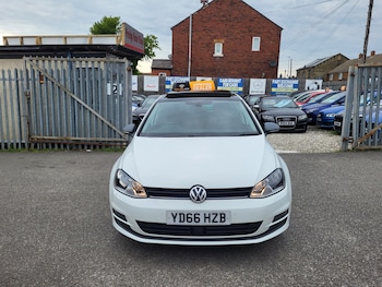 Used Volkswagen Golf 2016 for sale - 78508301: Photo