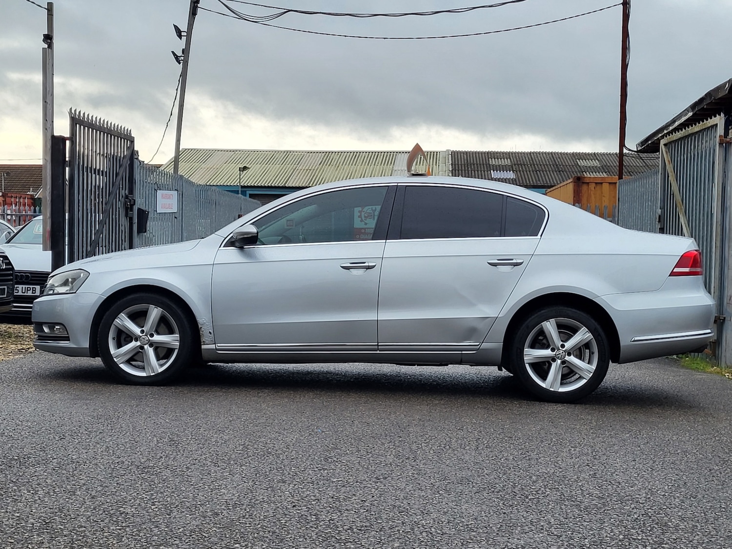 Used Volkswagen Passat 2011 for sale - 76963037: Photo 16