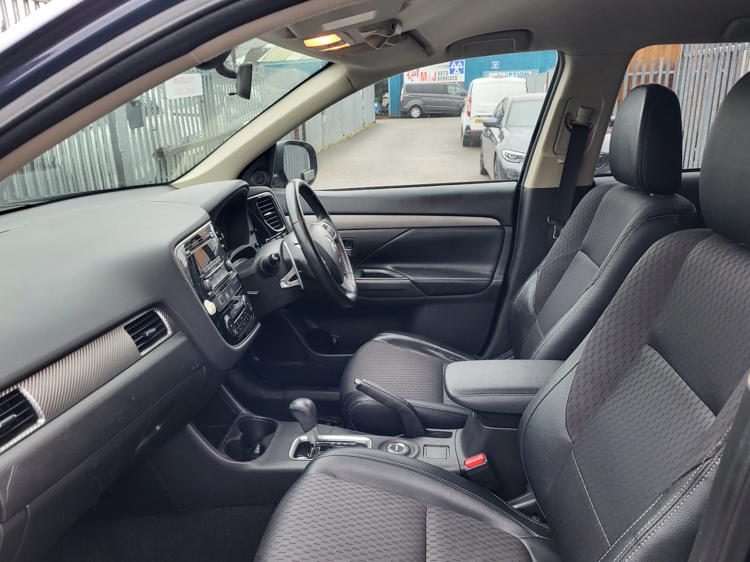 Used Mitsubishi Outlander 2015 for sale - 77297154: Photo 26