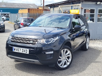 Used Land Rover Discovery Sport 2017 for sale - 79054448: Photo