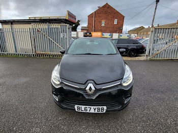 Used Renault Clio 2018 for sale - 76960737: Photo
