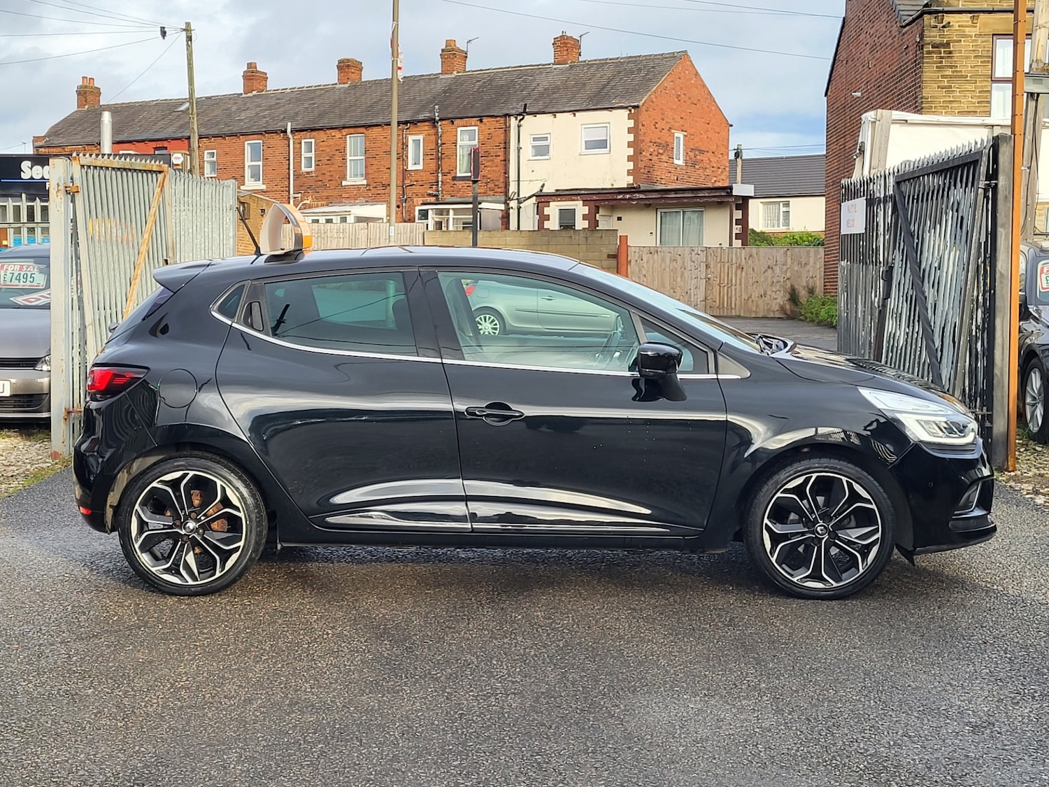 Used Renault Clio 2018 for sale - 76960737: Photo 4