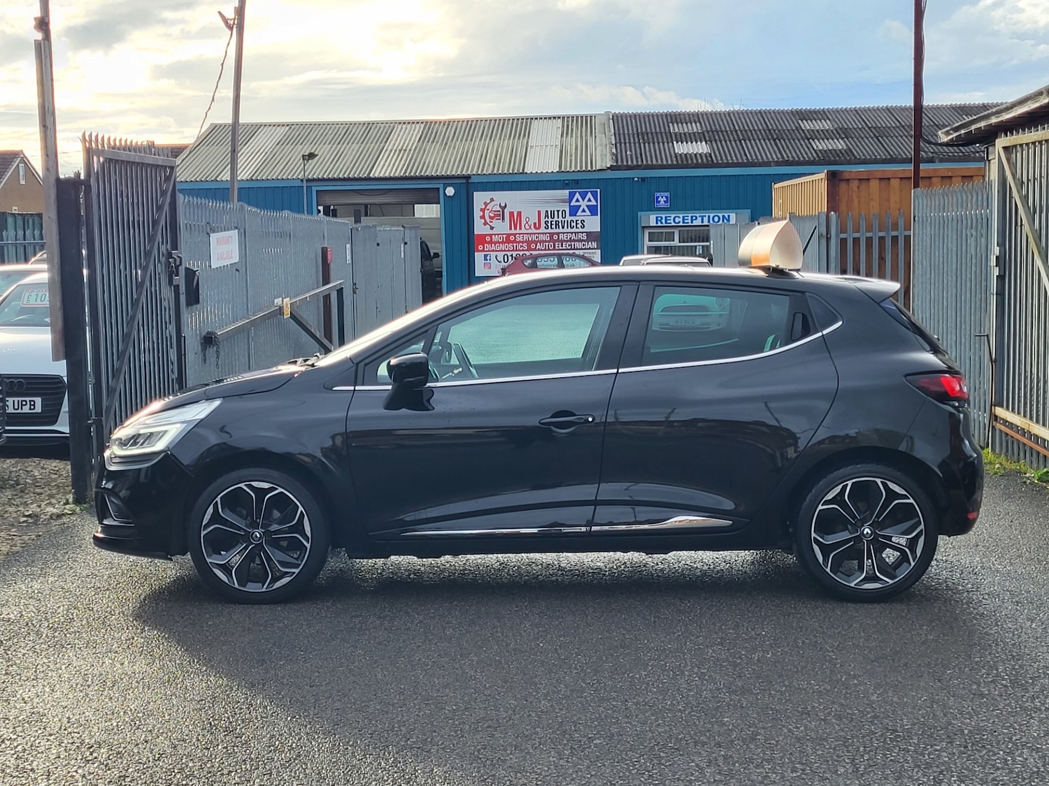 Used Renault Clio 2018 for sale - 76960737: Photo 5