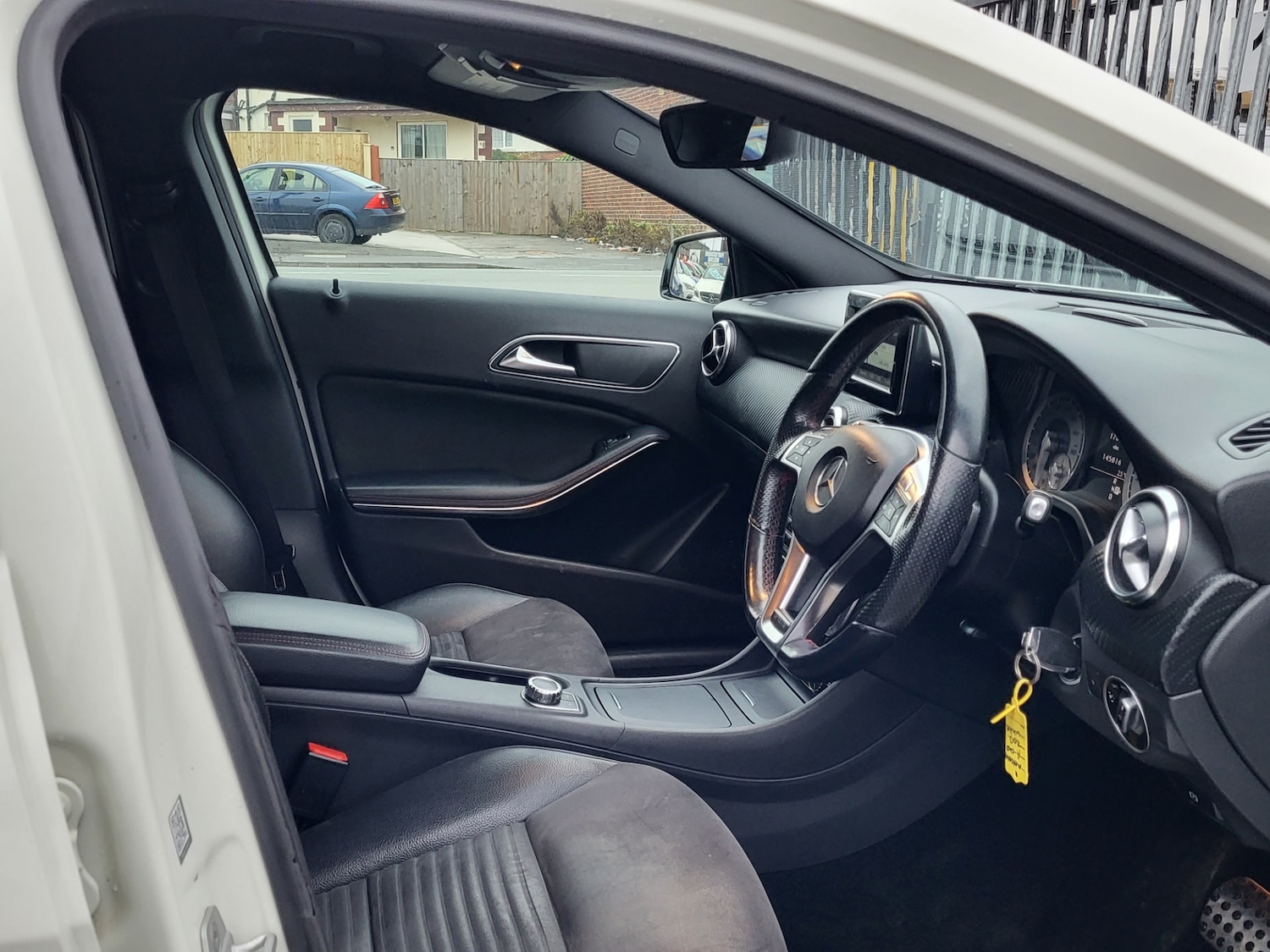 Used Mercedes-Benz A-Class 2013 for sale - 77418380: Photo 6