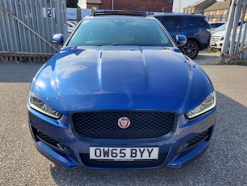 Used Jaguar XE 2016 for sale - 79252548: Photo