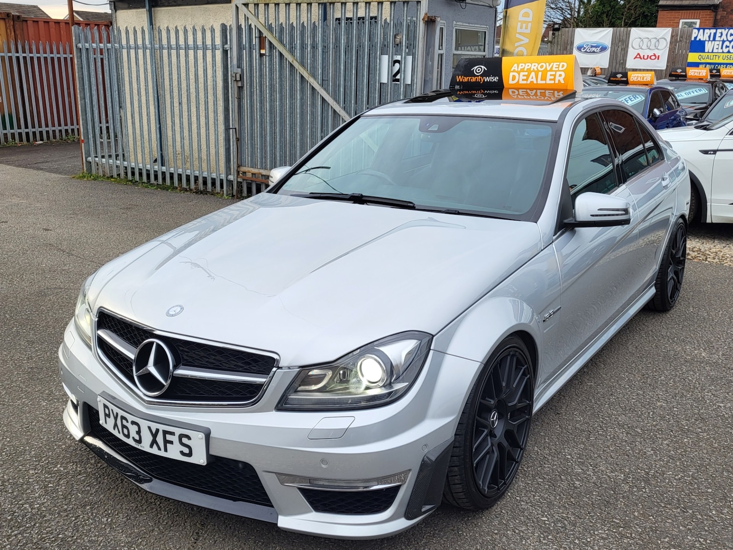 Used Mercedes-Benz C Class 2013 for sale - 76961229: Photo 32