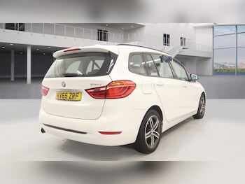 Used BMW 2 Series 2015 for sale - 77247458: Photo