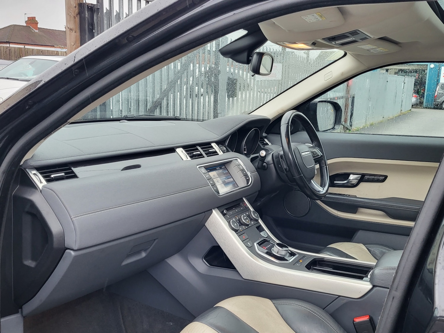 Used Land Rover Range Rover Evoque 2011 for sale - 77297147: Photo 9