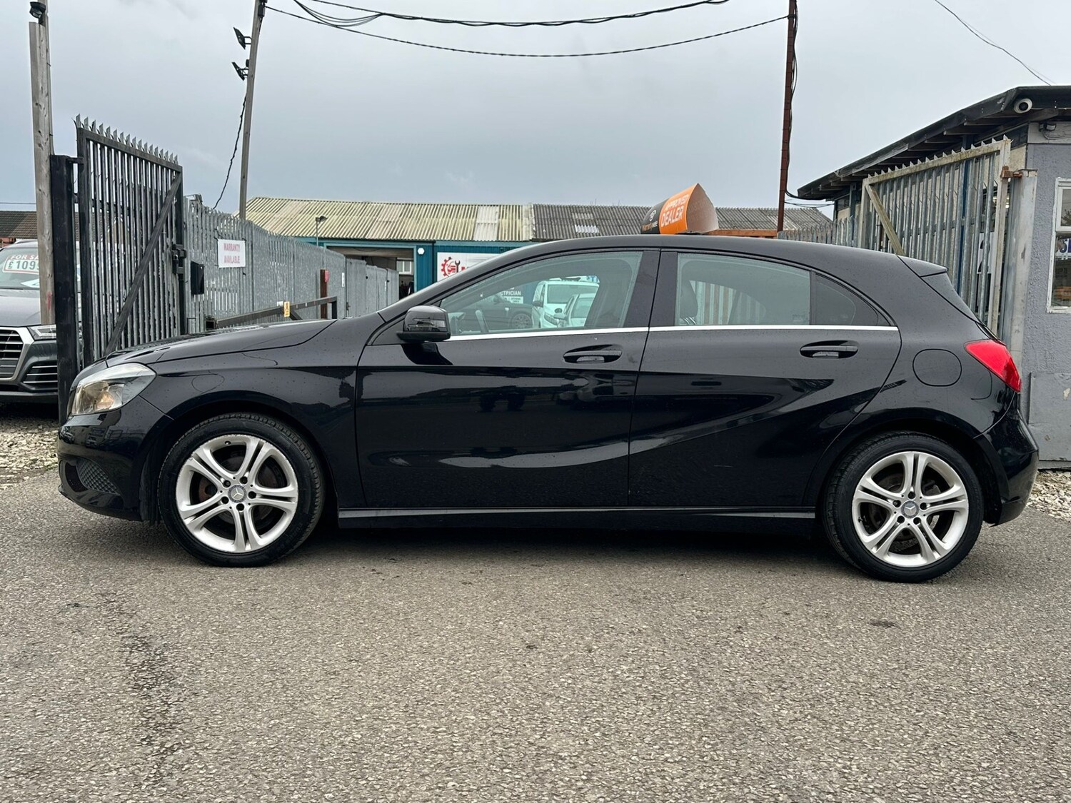 Used Mercedes-Benz A-Class 2015 for sale - 77837239: Photo 16