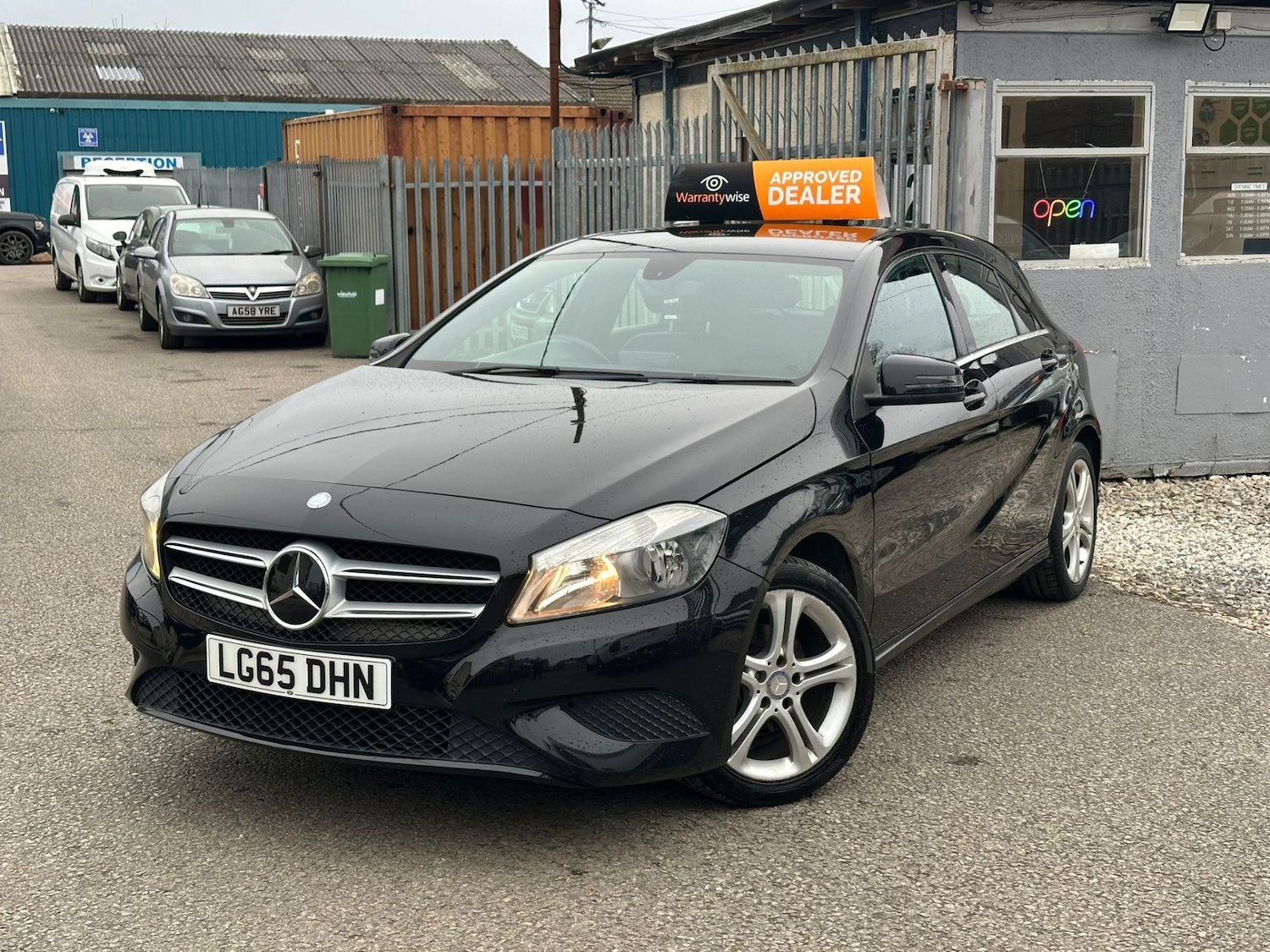 Used Mercedes-Benz A-Class 2015 for sale - 77837239: Photo 3