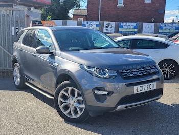 Used Land Rover Discovery Sport 2017 for sale - 79367204: Photo
