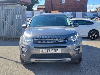 Used Land Rover Discovery Sport 2017 for sale - 79367204: Photo