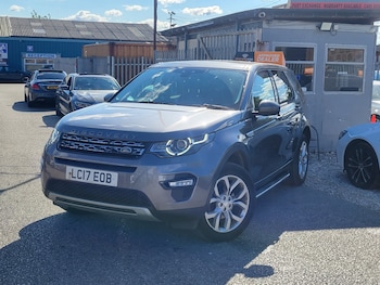 Used Land Rover Discovery Sport 2017 for sale - 79367204: Photo
