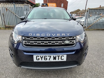 Used Land Rover Discovery Sport 2017 for sale - 79252574: Photo