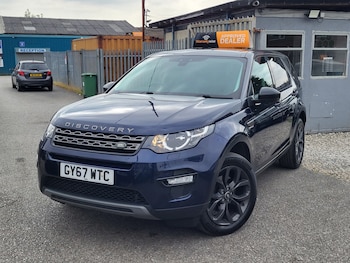 Used Land Rover Discovery Sport 2017 for sale - 79252574: Photo