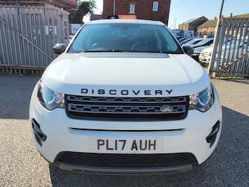 Used Land Rover Discovery Sport 2017 for sale - 79154259: Photo
