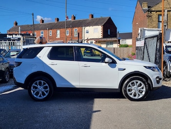 Used Land Rover Discovery Sport 2015 for sale - 78801423: Photo