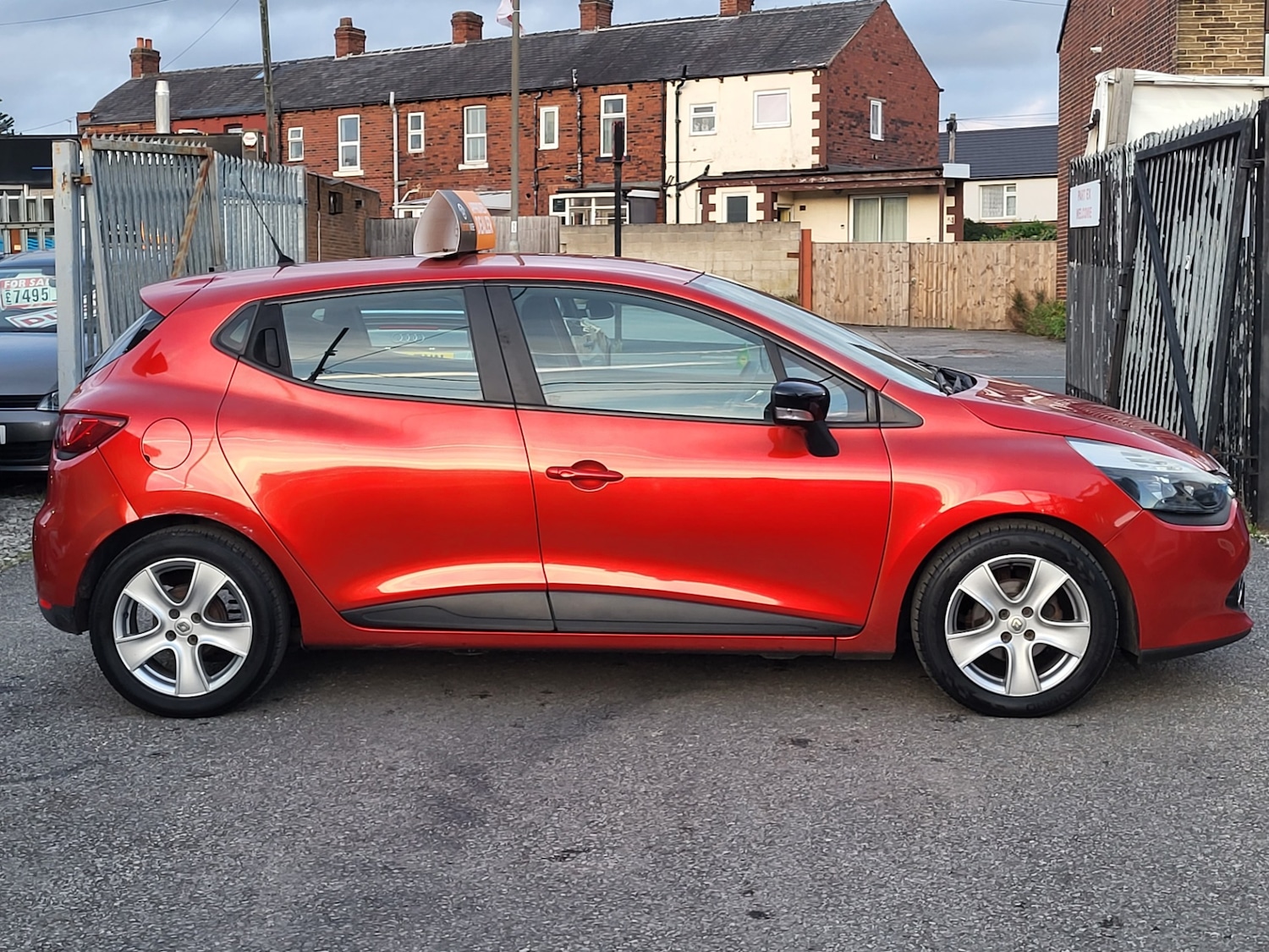 Used Renault Clio 2014 for sale - 76960329: Photo 4